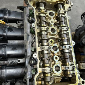 Двигатель Toyota 1ZZ-0678365 без охлаждения. БЕЗ НАВЕСНОГО КАК НА ФОТО Opa ZCT10-0018795