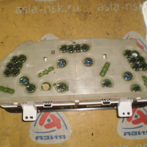 Панель приборов SUBARU Forester SF5 '2000-2002 a/t 85015-FC010