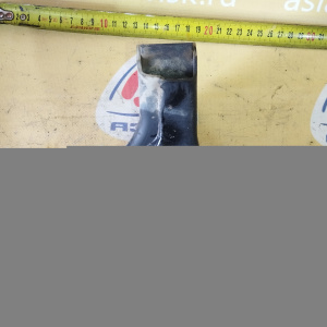 Крепление подушки ДВС Mazda FP/FS Premacy CP8W 2WD a/t зад. ( акпп 1 поддон ) R