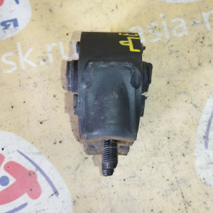 Подушка двигателя Mazda B3/B5 Demio DW3W зад ДЕФЕКТ R D20139040/D26839040/D06139040