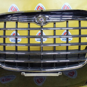 Бампер Chrysler 300C LE/LE57T '2007 перед решётка, туманки, омыватели