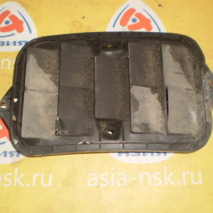 Решетка вентиляционная Toyota Mark II GX90 зад, лев 62931-22110