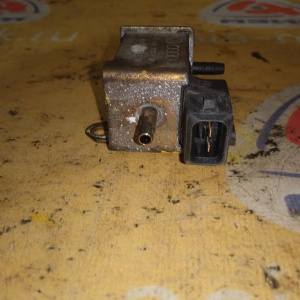 Клапан вакуумный Audi 026906283H A4 B6/8E2 AMB '2002 1.8T VAG