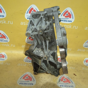 Крепление генератора Audi AMB A4 B6/8E2 '2002 1.8T с натяжителем VAG 06B903143L, 06D903141G