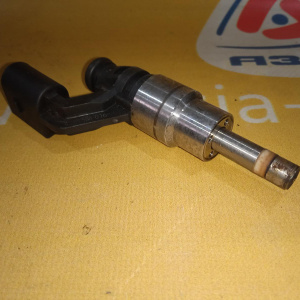 Форсунка Volkswagen BLF Golf Plus 5M1 '2006 1.6 FSI 03C906036A