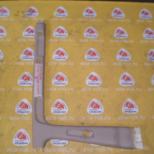 Накладка на стойку кузова Toyota Land Cruiser UZJ100 R 62410-60010