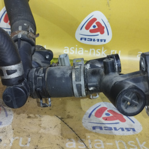 Корпус термостата Ford 2M2E-8A587-CD + 3F1E-8548-AC + YL8E-8K528-AE Escape EPEW AJ-DE в сборе