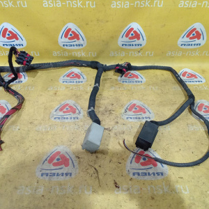 Реле вентиляторов радиатора Opel A04/L48 Astra H '2004 2H9/Z18XE комплект с фишками 13119468 13178656