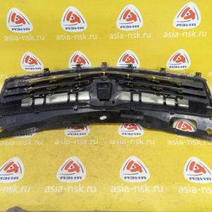 Решетка радиатора Opel Astra H A04/L35/L48 (дефект) 94701143