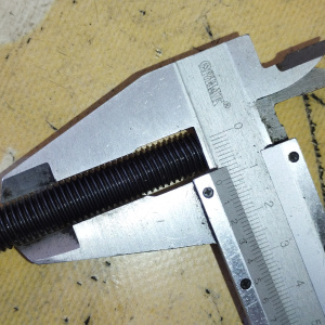 Болт ГБЦ Toyota 1AZ-FE RAV4 ACA21 цена за 1 шт. длинна рабочая 161 мм. с шляпкой 175 мм. L