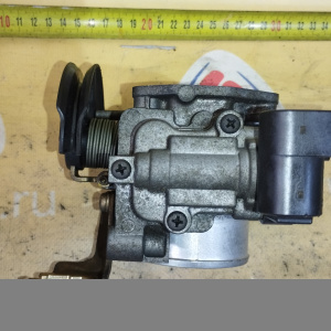 Заслонка дроссельная Toyota 2AZ-FE Alphard ANH10 22210-28100 3 болта ДЕФЕК ДАТЧИКА ПОЛОЖЕНИЯ