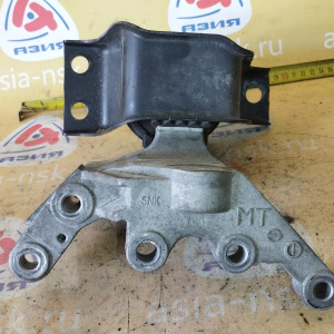 Подушка двигателя Nissan MR16DDT JUKE F15 2WD CVT с алюминиевым креплением перед, прав н 112101KC0B / AV-A1274 ( SNK / MT )