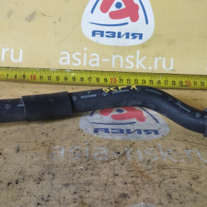 Патрубок радиатора печки Nissan 924006J000 Bluebird QU14/P11 QG18 в ВЕРХ тройника гбц