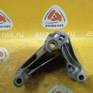 Кронштейн опоры двигателя Audi CDNC A4 B8/8K2/8T3 '2012 перед, лев 8K0199307CC