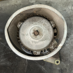 Генератор Nissan K25 532-604-19   ( 2kw  266V  4.7A ) CGM-G120A