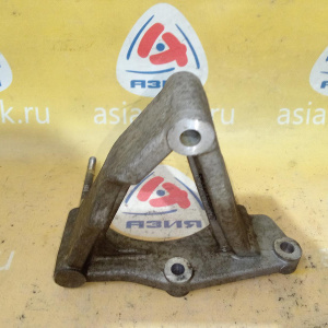 Крепление компрессора кондиционера Chevrolet LU1/Z32SE/10HM Captiva C100 '2006 3.2L V6 96628790