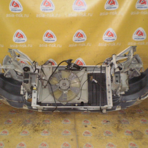 Ноускат Toyota Platz NCP12 '1999-2001 a/t Дефект бампера (порван снизу) Глубокие царапины R фары.Без L заглушки ф.52-009
