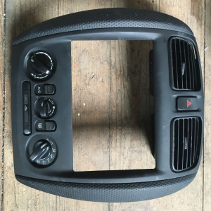 Климат-контроль Mazda BJ3P Familia B26R