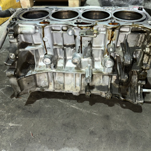 Двигатель Toyota 1AZ-FE-4324279 БЛОК В СБОРЕ RAV4 ACA2