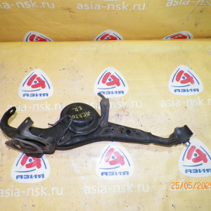 Рычаг TOYOTA ZCA25/ACA20/ACA21/ACA22/ACA23/ACA26/ACA28/ZCA25/ZCA26/CLA20/CLA21 Rav4 зад, прав Продольный.