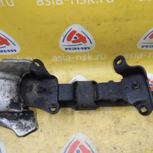 Подушка акпп Jeep Hemi/EZB Grand Cherokee WH/WK '2005 4WD 5.7L HEMI V8 R