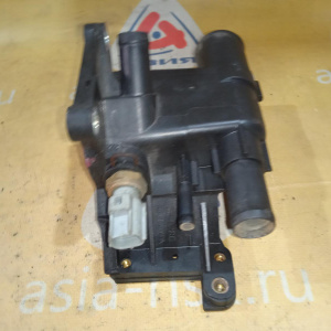 Патрубок системы охлаждения Ford Focus 2 CAP AODA/QQDB фланец с датчиком 6G9G-8K556-AA '2010