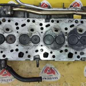 Головка блока TOYOTA 2C/3C вак. на 2 цил НУЖНА ЗАМЕНА КЛАПАНОВ НА 4 ЦИЛИНДРЕ