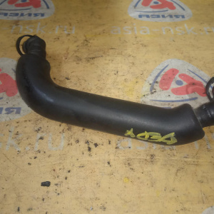 Патрубок картерных газов BMW 11617547185 X5 E53 N62B44A '2005 в