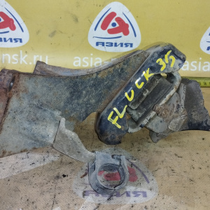 Подушка двигателя Toyota 2UZ-FE Tundra UCK35 + КРЕПЛЕНИЕ 12315-50090 перед, лев 12361-50133