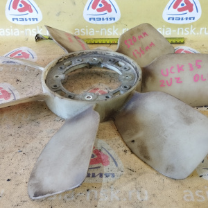 Крыльчатка Toyota 2UZ-FE Tundra UCK35 диаметр по центрам болтов 136 мм. длина 520 мм. ШИРИНА 46 мм.