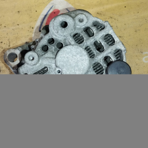 Генератор Suzuki K6A-DET Jimny JB23W 2 конт. ( L/IG ) 12V 55A 31400-81A10 / A7TA2192