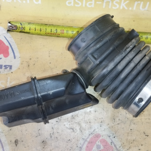 Гофра впускного коллектора Nissan VQ35 Murano Z51 резиновая. на заслонку БЕЗ ТРЕЩИН ( 1AA0B ) 165761AA0A / 165761AA1A