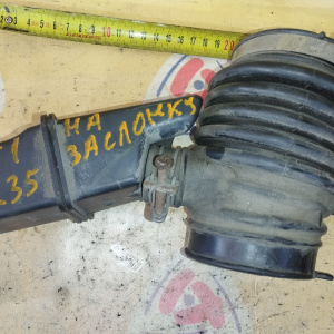 Гофра впускного коллектора Nissan VQ35 Murano Z51 резиновая. на заслонку БЕЗ ТРЕЩИН ( 1AA0B ) 165761AA0A / 165761AA1A