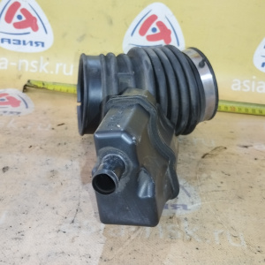 Гофра впускного коллектора Nissan VQ35 Murano Z51 резиновая. на заслонку БЕЗ ТРЕЩИН ( 1AA0B ) 165761AA0A / 165761AA1A