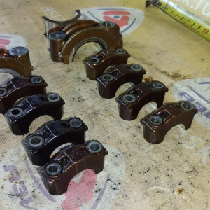 Крышка распредвала Toyota 11821-28010 + 11811-28010 Alphard ANH20 2AZ-FE комплект + вкладыш