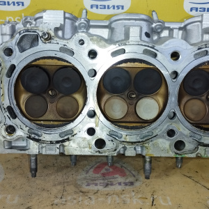 Головка блока Nissan VQ35-HR/VQ35-DE Z33/Y50/S51/V36/Y51/Z51/J32/R52/E52 '11.2006- право + муфты  от VQ35-HR R ( R-JA1 ) 11040JA10A