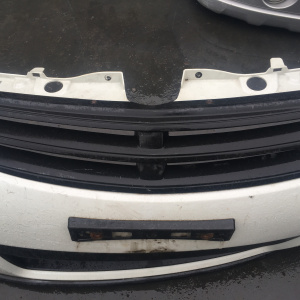 Бампер SUZUKI SX4 YB41S '2006-2012 перед т.P2709 (в сборе) под расширители (дефект) 71711-80J*