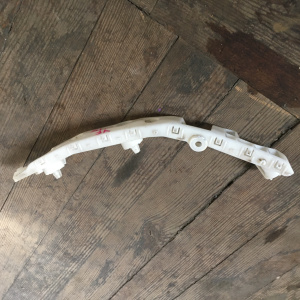 Крепление бампера Nissan Juke YF15 '2010-2014 перед, лев 62223-1KA0A