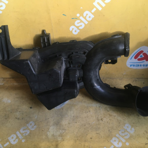 Воздухозаборник Nissan Juke YF15 17751 70050