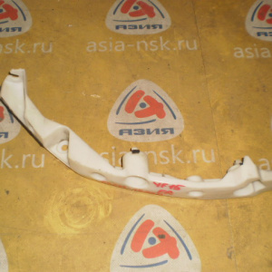 Крепление бампера Nissan Juke YF15 '2010-2014 перед, прав 62222-1KA0A
