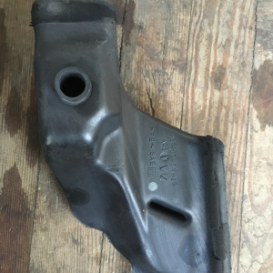 Воздухозаборник Toyota Mark II LX90 17907-54010