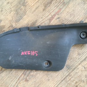 Подкрылок Toyota Corolla Axio/Corolla Fielder NKE165 зад, прав 52591-12310