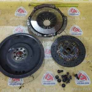 Маховик Toyota 4S-FE/3S-FE Caldina/Camry/Carina ED ST190/SV40/ST200 m/t ДЕФЕКТ 8 болтов. + корзина диаметр диска 225 мм.