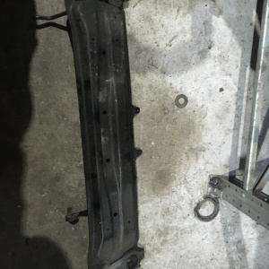 Балка под АКПП SUZUKI TD54W/TDA4W Escudo