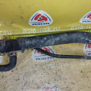Патрубок  радиатора Mitsubishi 1350A015 + 1370A138 Outlander CW5W 4B12 в верх ( НА РАДИАТОР ) + заливная горловина