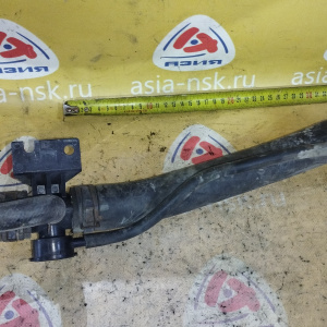 Патрубок  радиатора Mitsubishi 1350A015 + 1370A138 Outlander CW5W 4B12 в верх ( НА РАДИАТОР ) + заливная горловина