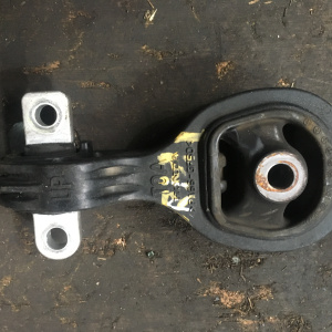 Подушка двигателя Honda K24A/R20A CR-V RM1/RM4 R