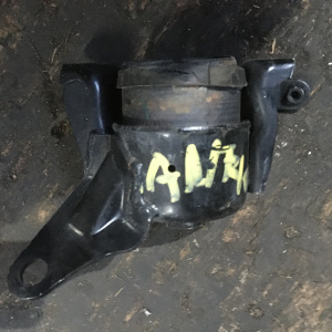 Подушка двигателя Toyota 1AZ-FSE ANE10 перед, прав