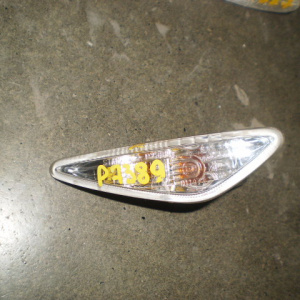 Повторитель в крыло Mazda P7389 Atenza GH