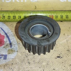 Шестерня коленвала Toyota 1E/2E/3E Corolla EE101 13521-11010